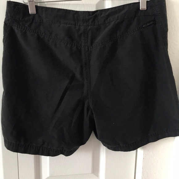 Columbia Short - Picture 4 of 5